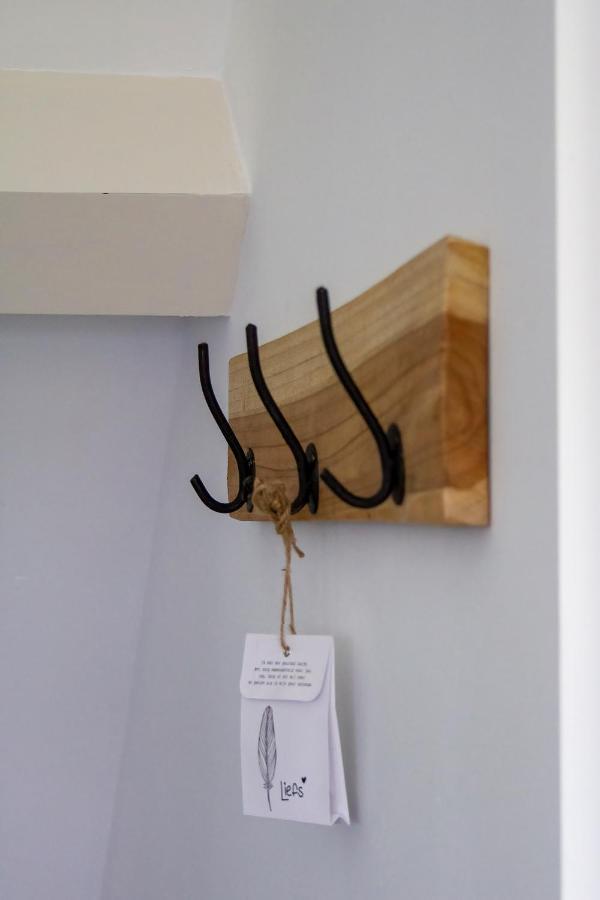 Bed En Breakfast The Wooden Wall Marum Bagian luar foto