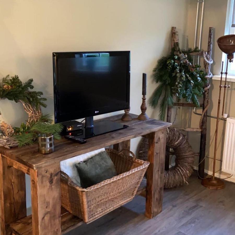 Bed En Breakfast The Wooden Wall Marum Bagian luar foto